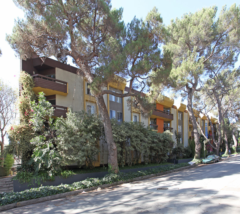 Kelton Towers Apartments in Los Angeles, CA - Building Photo