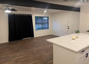 4111 Beran Dr in Houston, TX - Building Photo - Building Photo