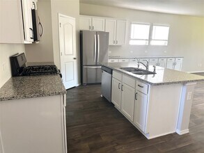 12310 New River Trl in Conroe, TX - Building Photo - Building Photo