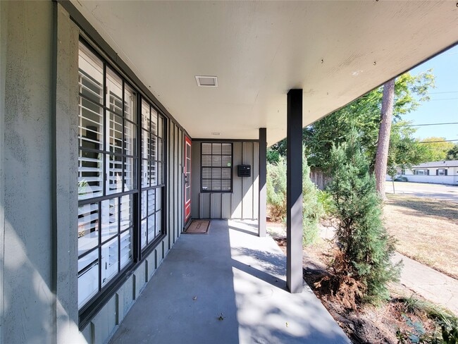 9506 Vogue Ln in Houston, TX - Building Photo - Building Photo