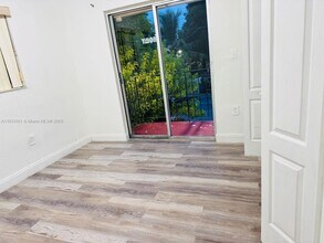 932 NW 5th St in Miami, FL - Building Photo - Building Photo