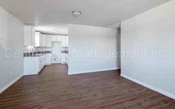 2825 California Ave in Bakersfield, CA - Building Photo - Building Photo