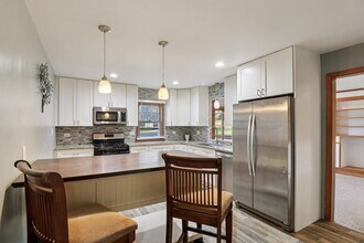 1514 N Freund Ave in McHenry, IL - Building Photo - Building Photo