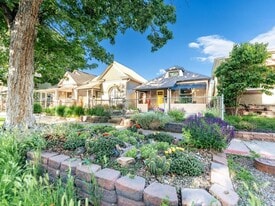 30 Fox St in Denver, CO - Building Photo