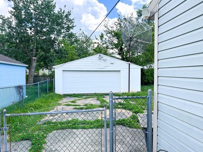 1295 Lockberry Ave in Columbus, OH - Building Photo - Building Photo