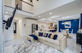 2222 Potomac Dr in Houston, TX - Building Photo - Building Photo