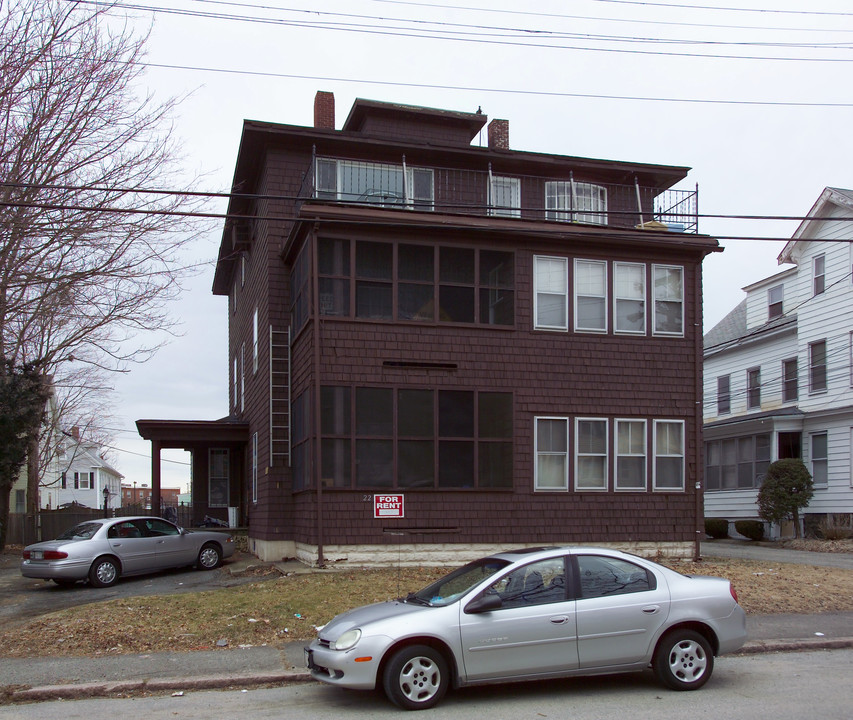 22 Cedar St in Taunton, MA - Building Photo