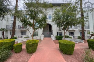1081 W 1st St in Tempe, AZ - Building Photo