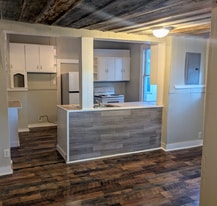 203 S Highland St in Paris, TN - Building Photo