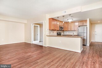 888 N Quincy St in Arlington, VA - Building Photo - Building Photo