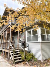 321 Adolph St, Unit 2 in Rockford, MI - Building Photo - Building Photo