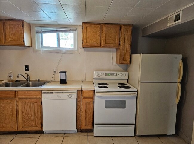 1717 E Woodside Dr in Holladay, UT - Building Photo - Building Photo