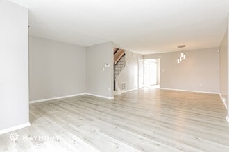 8 Ute Ct in Middle River, MD - Foto de edificio - Building Photo