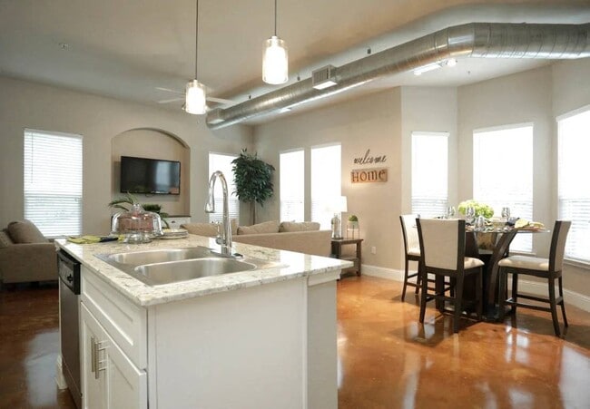 Kings Cove in Kingwood, TX - Building Photo - Building Photo