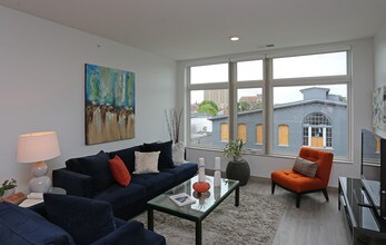 Duveneck Square in Covington, KY - Building Photo - Interior Photo