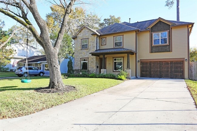 property at 1611 Wakefield Dr