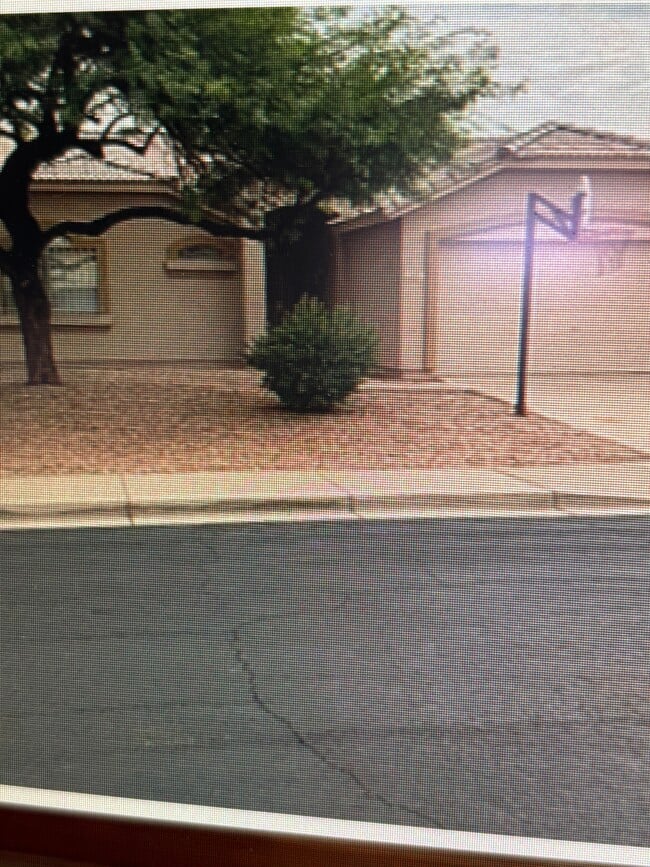 property at 1925 N Ashland