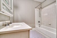 2348 Eutaw Pl photo'