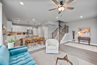 Tribeca Townhomes in Grand Prairie, TX - Foto de edificio - Building Photo