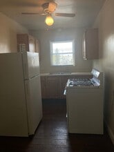 414 E Lincoln Ave in Mc Donald, PA - Foto de edificio - Building Photo