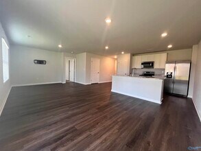 433 Jackson Pt Cir in Huntsville, AL - Building Photo - Building Photo