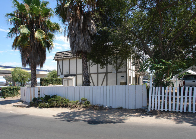 3345 New Jersey Ave in Lemon Grove, CA - Building Photo - Building Photo