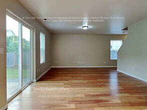 9421 185th St Ct E in Puyallup, WA - Foto de edificio - Building Photo