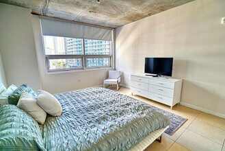 3250 NE 1st Ave in Miami, FL - Building Photo - Building Photo