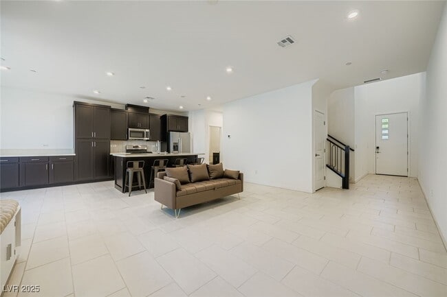 property at 4390 W Landberg Ave