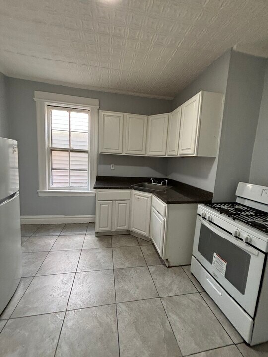 591 15th Ave in Newark, NJ - Building Photo