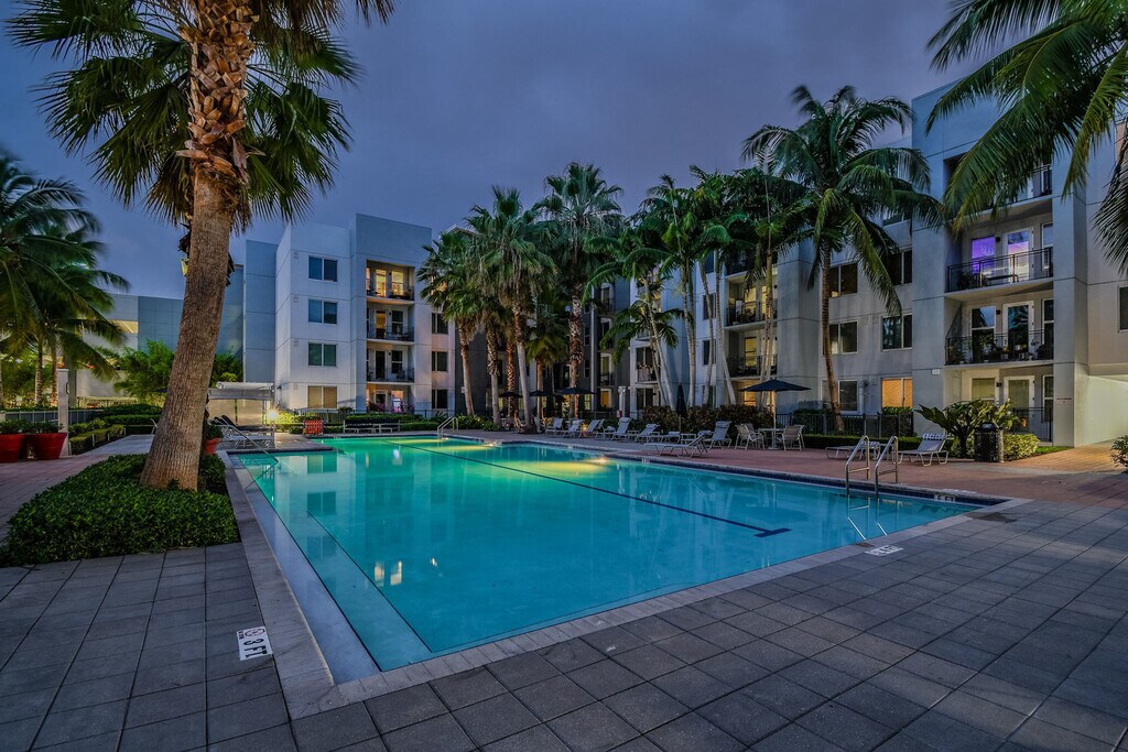 Congress Grove Apartments in Delray Beach, FL