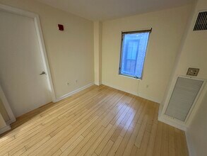 25 Lagrange St in Boston, MA - Building Photo - Building Photo