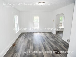 1278 Girard St in Akron, OH - Building Photo - Building Photo