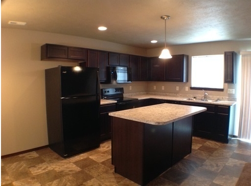 2229 S Ellis Rd in Sioux Falls, SD - Foto de edificio - Interior Photo