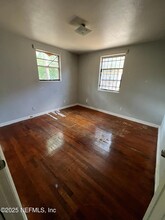 1151 W 25th St in Jacksonville, FL - Building Photo - Building Photo