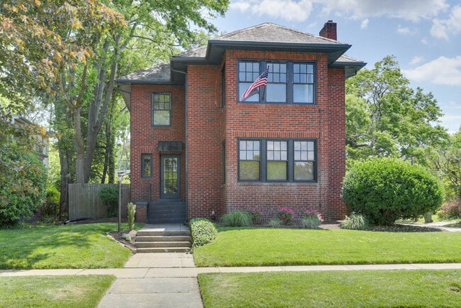 property at 1700 Claremont Ave