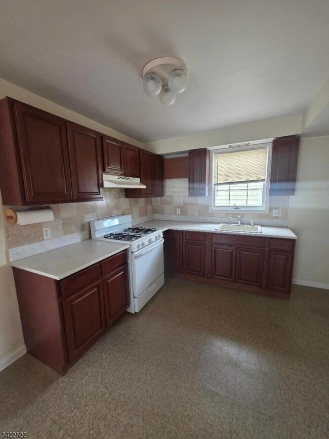 238 Sherman St in Passaic, NJ - Building Photo - Building Photo