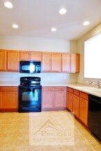 8051 Elk River View in Fountain, CO - Foto de edificio - Building Photo