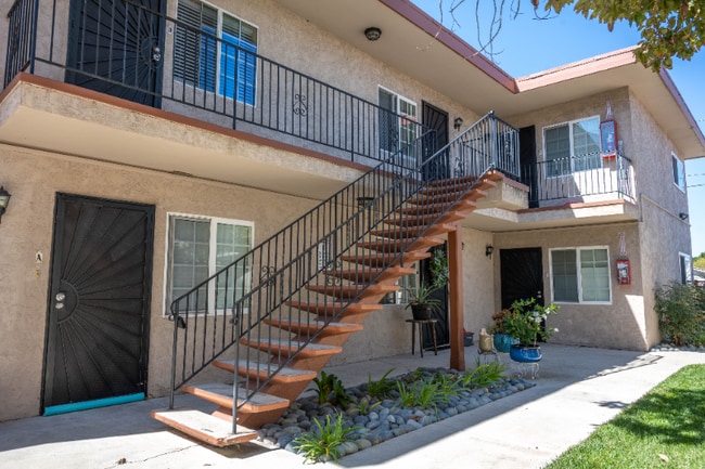 239 G St in Chula Vista, CA - Building Photo - Building Photo