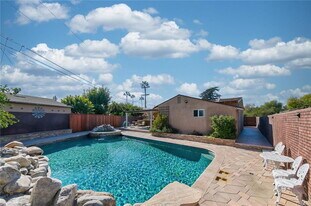 814 Kellogg Ave in Glendale, CA - Building Photo