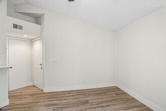 12730 Vista Isles Dr in Sunrise, FL - Building Photo - Building Photo