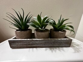 100 Robbins Ave, Unit Duchess’s Place in Jamestown, NC - Building Photo