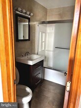 1338 W Girard Ave in Philadelphia, PA - Building Photo - Building Photo