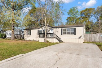 150 Pegasus Ct in Conroe, TX - Foto de edificio - Building Photo