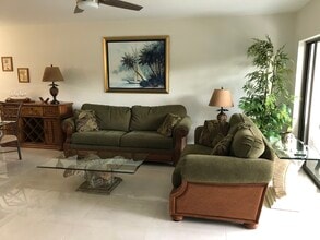3901 SE Saint Lucie Blvd, Unit #9 in Stuart, FL - Building Photo - Building Photo