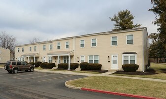Berwick Grove in Columbus, OH - Building Photo