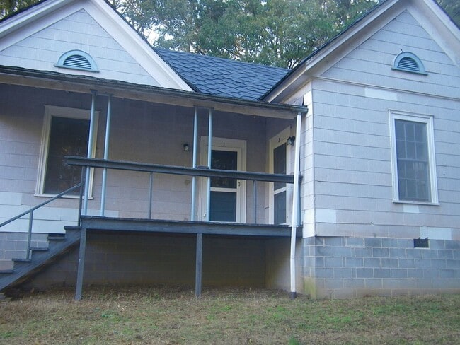 295 Sycamore Dr in Athens, GA - Building Photo - Building Photo
