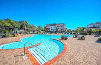 The Abbey at Park Lakes in Humble, TX - Building Photo - Building Photo