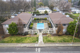 Lassen Place in Chico, CA - Building Photo - Building Photo