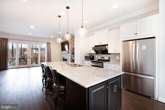 4485 Lateleaf Trl in Fairfax, VA - Building Photo - Building Photo